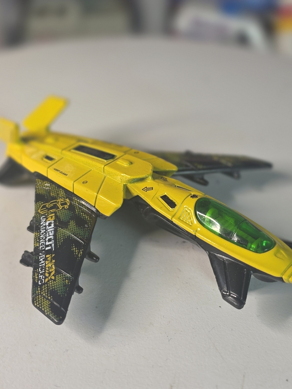 MatchBox Stealth Launch SB92 2010 Mattel Yellow & Camo